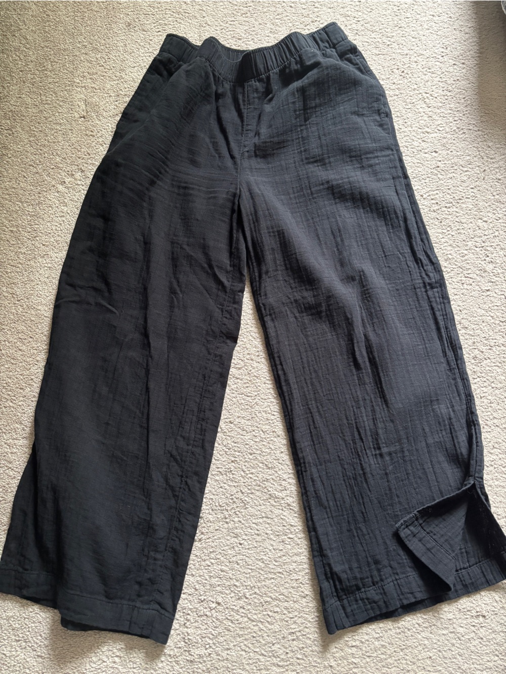 Old Navy crinkle gauze Black Wide-Leg Pull-On Pants-